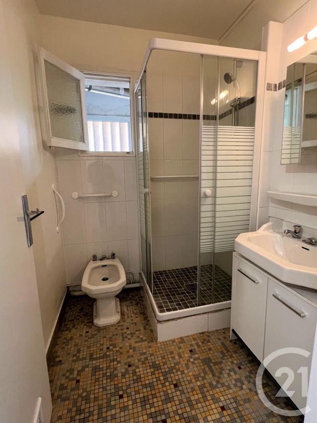 Appartement F3 à louer - 3 pièces - 67.25 m2 - ANGLET - 64 - AQUITAINE - Century 21 Indarra