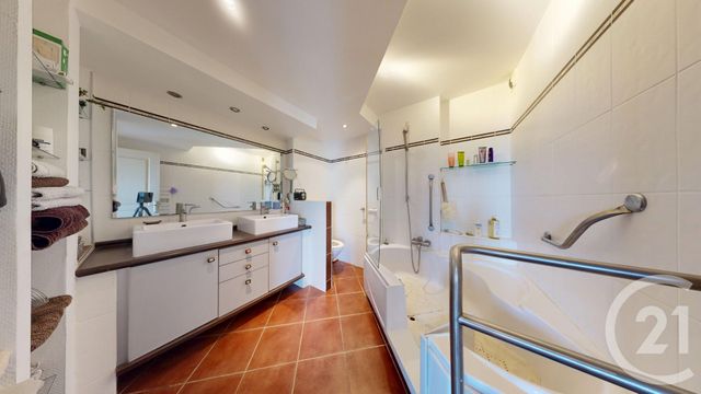 Appartement F5 à vendre - 5 pièces - 111.35 m2 - BIARRITZ - 64 - AQUITAINE - Century 21 Indarra