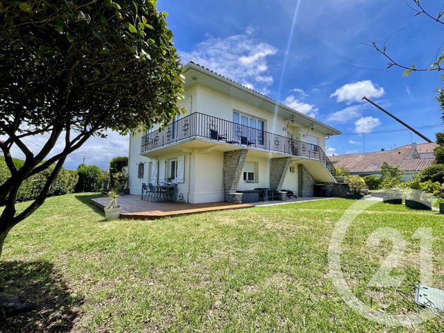 Appartement T2 à vendre - 2 pièces - 47.73 m2 - ANGLET - 64 - AQUITAINE - Century 21 Indarra