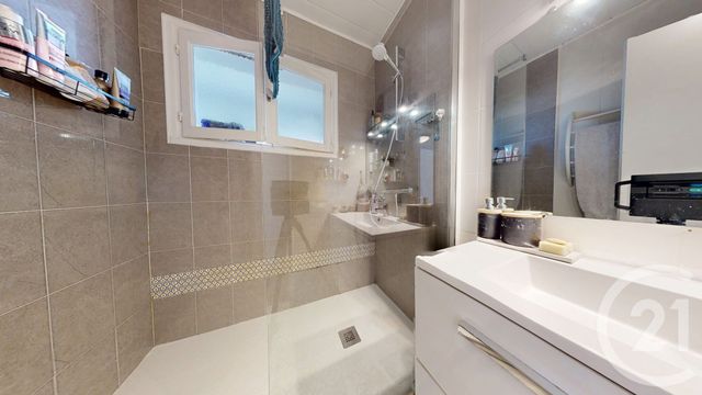 Appartement T3 à vendre - 3 pièces - 66.8 m2 - ANGLET - 64 - AQUITAINE - Century 21 Indarra