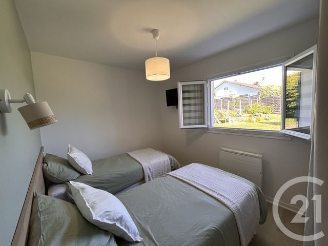 Appartement F3 à louer - 2 pièces - 50.0 m2 - ANGLET - 64 - AQUITAINE - Century 21 Indarra