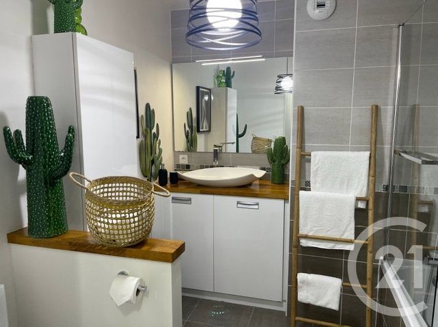 Appartement T2 à vendre - 2 pièces - 45.56 m2 - ANGLET - 64 - AQUITAINE - Century 21 Indarra