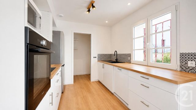 Appartement F4 à vendre - 4 pièces - 96.21 m2 - LARRESSORE - 64 - AQUITAINE - Century 21 Indarra