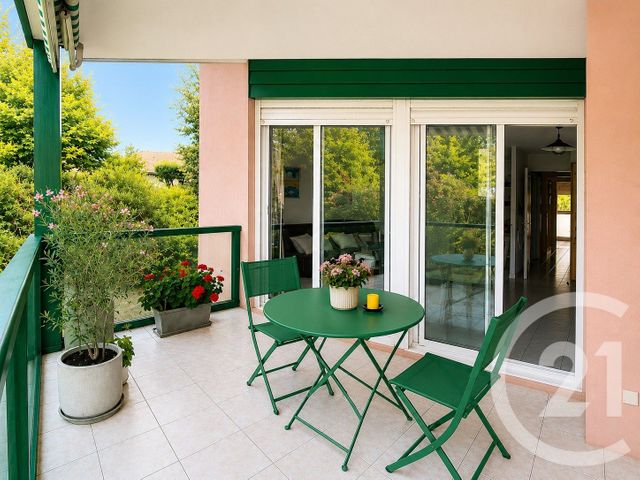 Appartement T3 à vendre - 3 pièces - 66.06 m2 - ANGLET - 64 - AQUITAINE - Century 21 Indarra