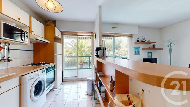 Appartement T3 à vendre - 3 pièces - 66.06 m2 - ANGLET - 64 - AQUITAINE - Century 21 Indarra