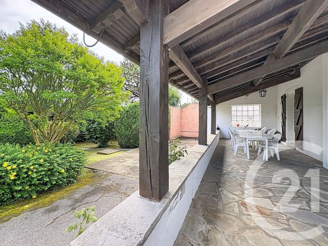 maison à vendre - 8 pièces - 181.34 m2 - ARCANGUES - 64 - AQUITAINE - Century 21 Indarra