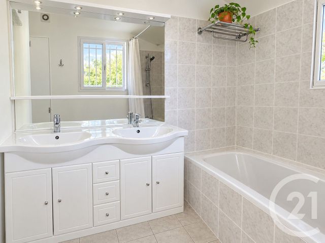 maison à vendre - 5 pièces - 119.29 m2 - ANGLET - 64 - AQUITAINE - Century 21 Indarra
