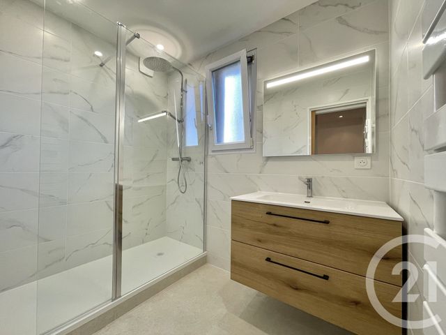 Appartement T3 à vendre - 3 pièces - 69.09 m2 - ANGLET - 64 - AQUITAINE - Century 21 Indarra