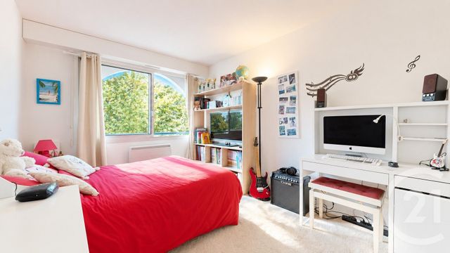 Appartement T3 à vendre - 3 pièces - 62.23 m2 - ANGLET - 64 - AQUITAINE - Century 21 Indarra
