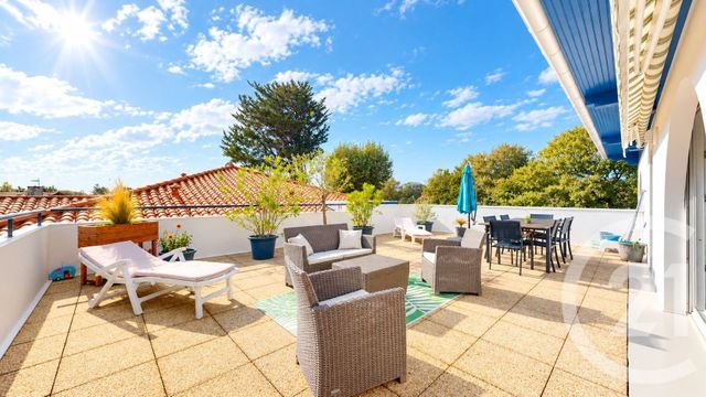 Appartement T3 à vendre - 3 pièces - 62.23 m2 - ANGLET - 64 - AQUITAINE - Century 21 Indarra