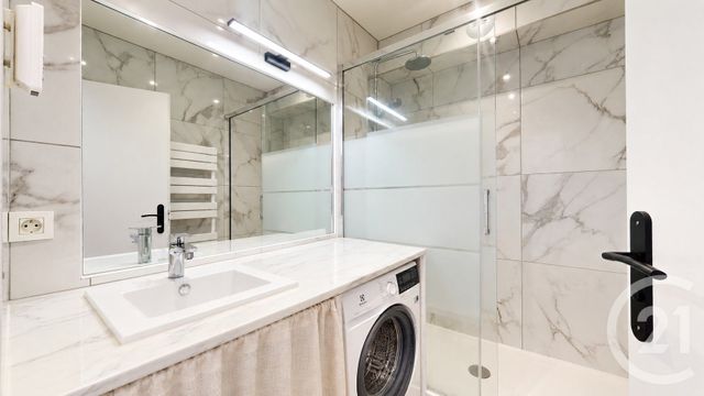 Appartement T3 à vendre - 3 pièces - 62.23 m2 - ANGLET - 64 - AQUITAINE - Century 21 Indarra