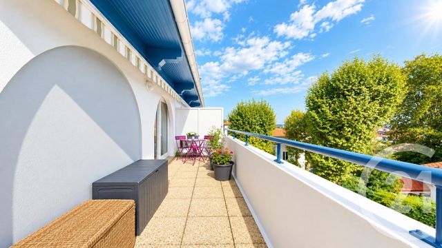 Appartement T3 à vendre - 3 pièces - 62.23 m2 - ANGLET - 64 - AQUITAINE - Century 21 Indarra