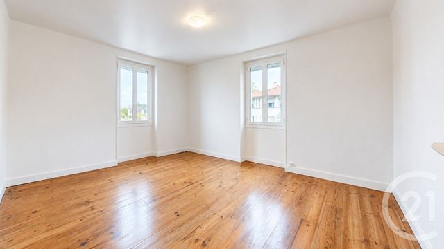 Appartement F6 à vendre - 6 pièces - 153.24 m2 - ST PIERRE D IRUBE - 64 - AQUITAINE - Century 21 Indarra