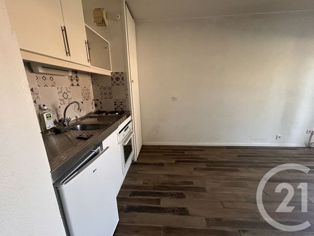 Appartement T1 à louer - 1 pièce - 25.0 m2 - BAYONNE - 64 - AQUITAINE - Century 21 Indarra