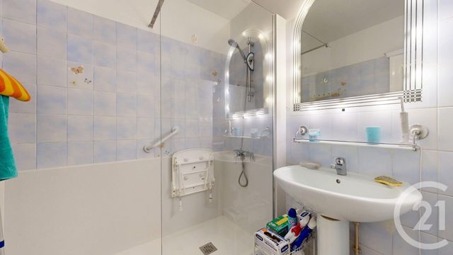 Appartement T3 à vendre - 3 pièces - 67.53 m2 - ANGLET - 64 - AQUITAINE - Century 21 Indarra