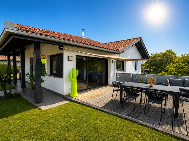 maison à vendre - 5 pièces - 132.0 m2 - ANGLET - 64 - AQUITAINE - Century 21 Indarra