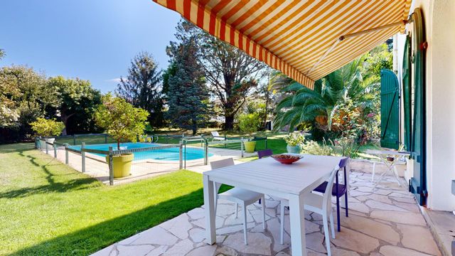 maison à vendre - 9 pièces - 263.33 m2 - ANGLET - 64 - AQUITAINE - Century 21 Indarra