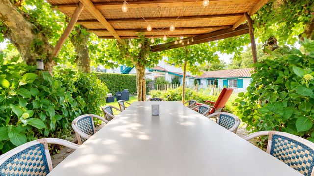 maison à vendre - 18 pièces - 402.0 m2 - ARCANGUES - 64 - AQUITAINE - Century 21 Indarra