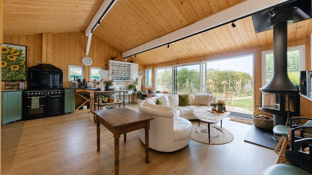 maison à vendre - 18 pièces - 402.0 m2 - ARCANGUES - 64 - AQUITAINE - Century 21 Indarra