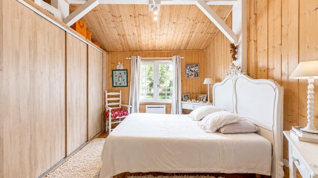 maison à vendre - 18 pièces - 402.0 m2 - ARCANGUES - 64 - AQUITAINE - Century 21 Indarra
