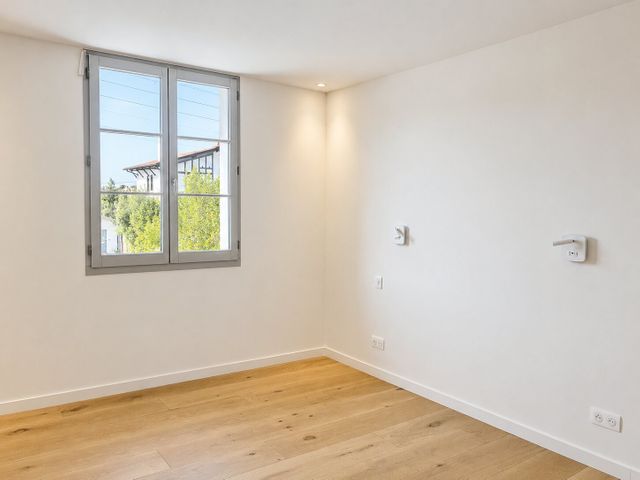 Appartement F5 à vendre - 5 pièces - 162.05 m2 - BIARRITZ - 64 - AQUITAINE - Century 21 Indarra