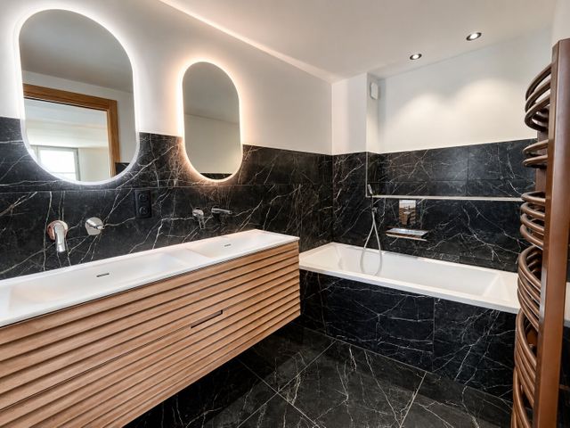 Appartement F6 à vendre - 6 pièces - 183.43 m2 - BIARRITZ - 64 - AQUITAINE - Century 21 Indarra