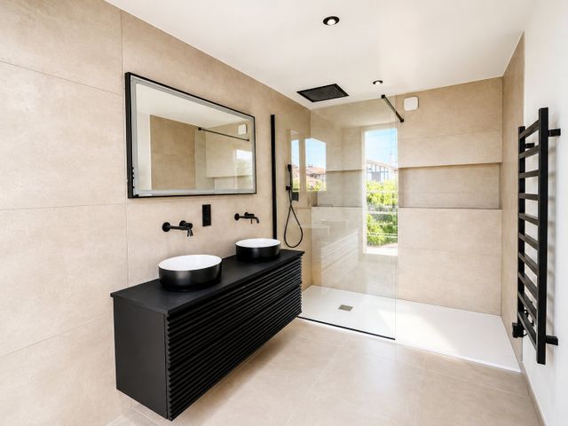 Appartement F6 à vendre - 6 pièces - 183.43 m2 - BIARRITZ - 64 - AQUITAINE - Century 21 Indarra