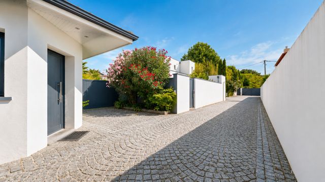 maison à vendre - 6 pièces - 173.0 m2 - ANGLET - 64 - AQUITAINE - Century 21 Indarra