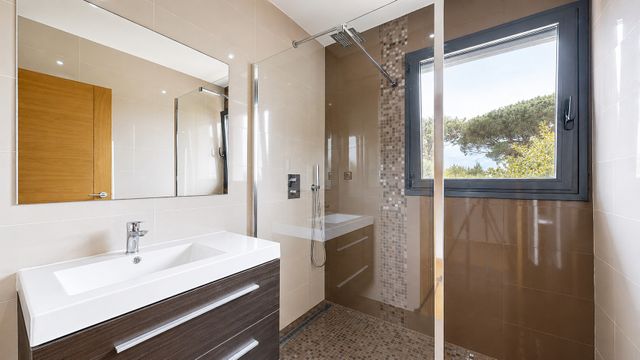 maison à vendre - 6 pièces - 173.0 m2 - ANGLET - 64 - AQUITAINE - Century 21 Indarra