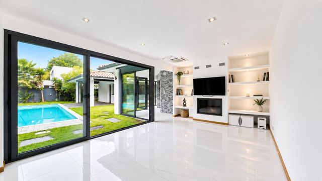maison à vendre - 6 pièces - 173.0 m2 - ANGLET - 64 - AQUITAINE - Century 21 Indarra